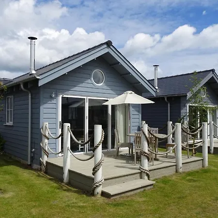 Dom wakacyjny Puffin - Part Of The The Bay Village With Pool, Gym And Direct Access, Pub, Restaurant, Tennis And Meadows Walks