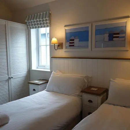 Dom wakacyjny Puffin - Part Of The The Bay Village With Pool, Gym And Direct Access, Pub, Restaurant, Tennis And Meadows Walks Filey