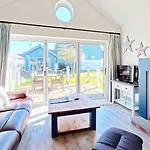 Puffin - Part Of The The Bay Village With Pool, Gym And Direct Access, Pub, Restaurant, Tennis And Meadows Walks 度假居 法利
