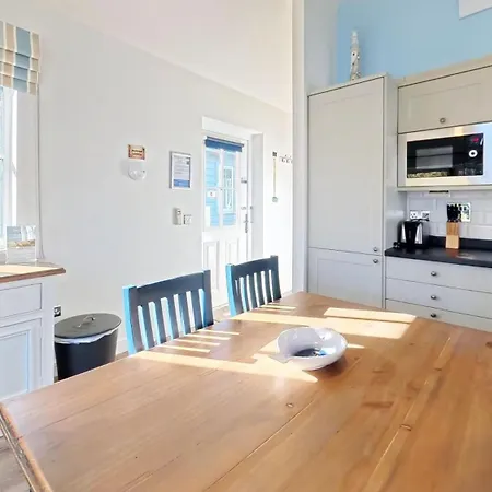 Puffin - Part Of The The Bay Village With Pool, Gym And Direct Access, Pub, Restaurant, Tennis And Meadows Walks