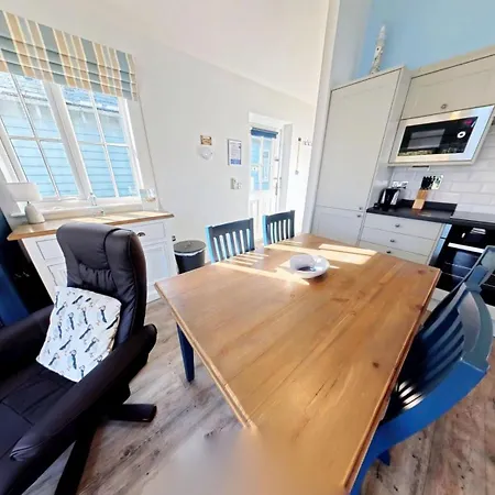 Puffin - Part Of The The Bay Village With Pool, Gym And Direct Access, Pub, Restaurant, Tennis And Meadows Walks *